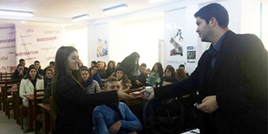 Takim në Gjimnazin “A. Z. Çajupi në Tiranë në kuadër të projektit të IADSA “Shkolla Qendër Komunitare”